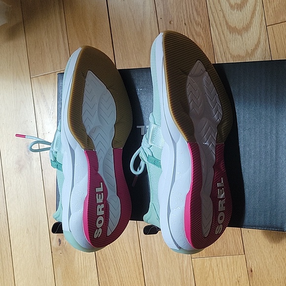 Sorel Explorer Defy Low Sneakers - Picture 5 of 7